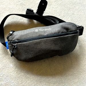 United Airlines Polaris Inflight Amenity Therabody Crossbody Bag